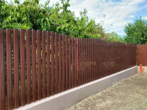 профессиональная установка металлоштакетника