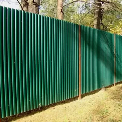 забор из профнастила1