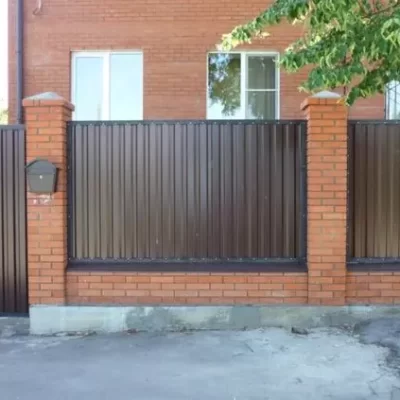 забор из профнастила3