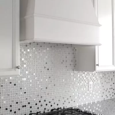 монтаж плитки мозаики на кухне